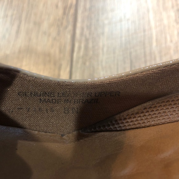 Walking Cradles Patent Leather Pointed Toe Formal Kitten Heel size 8N - Picture 6 of 8